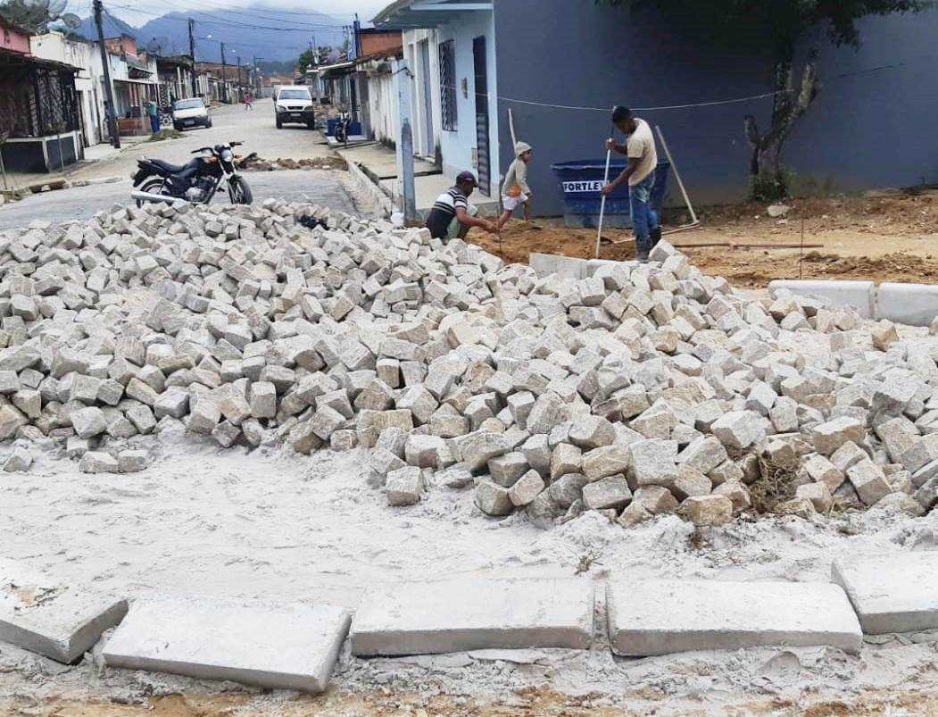 Camacã: Mais 2 ruas em fase de conclusão em São João do Panelinha